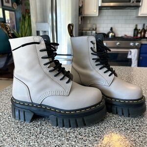 Dr.Martens ドクターマーチン AUDRICK 3ホール UK4 Audrick Nappa Leather Platform Shoes in Black | Dr. Martens